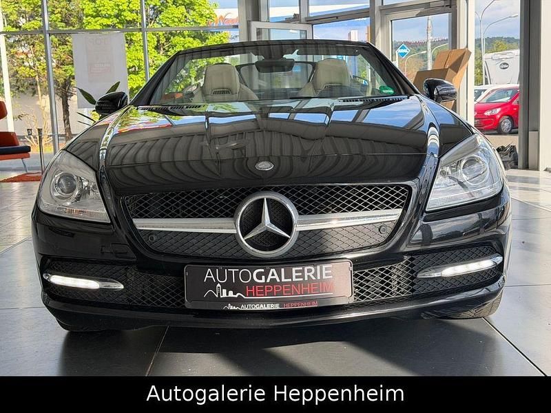 Gebraucht Mercedes SLK200 184 PS (135 kW) 2012 Schwarz Cabrio
