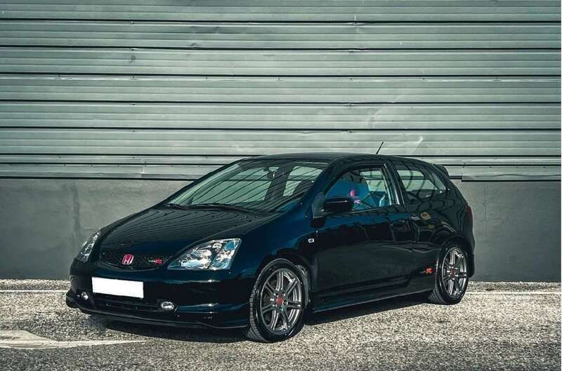 Schwarz Gebraucht 2002 Honda Civic Type R Limousine | 7.000 € - Bild 1/4