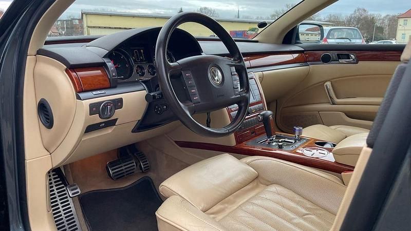 Gebraucht VW Phaeton 224 PS (164 kW) 2007 Grau Limousine