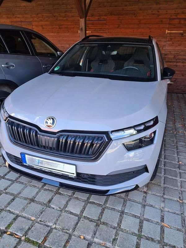 Grau Gebraucht 2021 Skoda Kamiq Monte Carlo SUV | 24.950 € (Fairer Preis) - Bild 1/3
