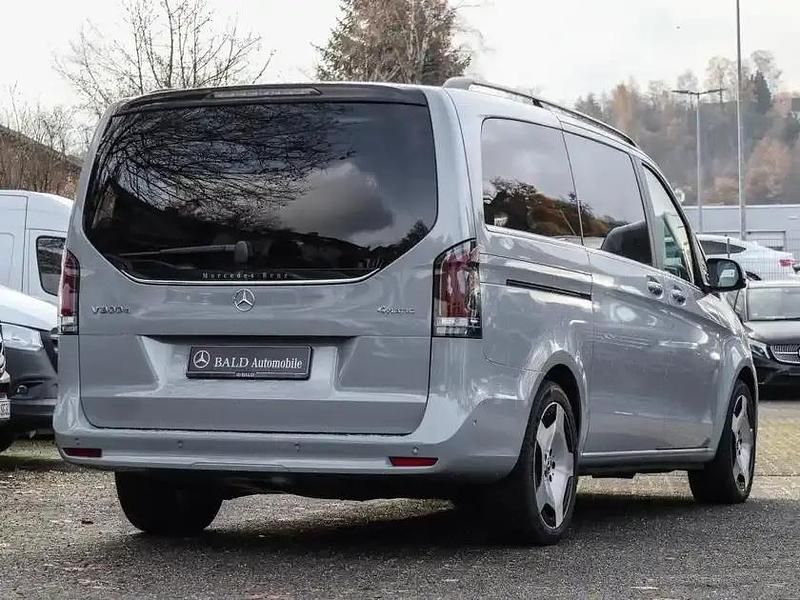 Gebraucht Mercedes V300 Avantgarde 237 PS (174 kW) 2024 Alpingrau Van / Kleinbus