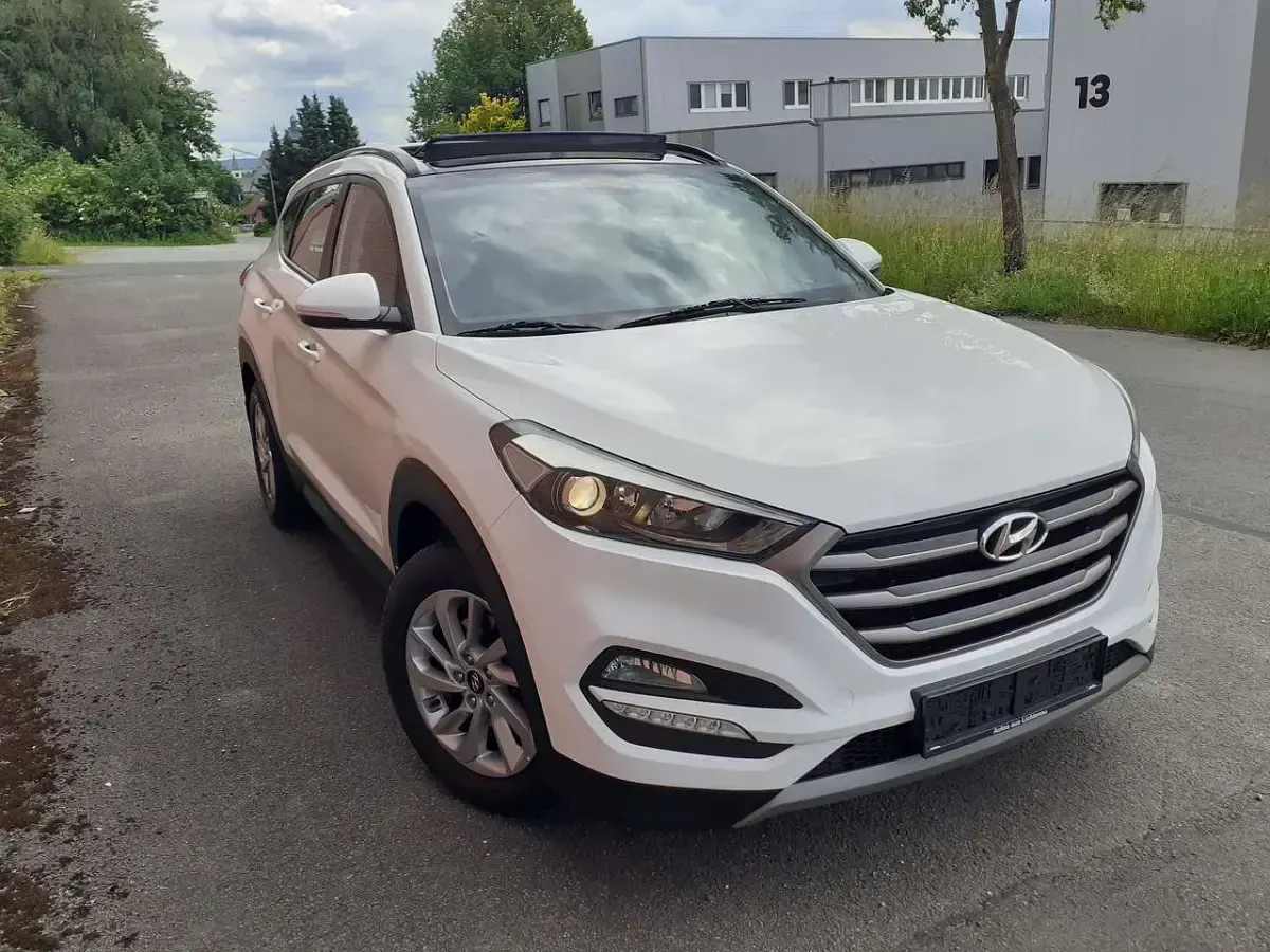 Gebraucht Hyundai Tucson Style 136 PS (100 kW) 2016 Weiß SUV