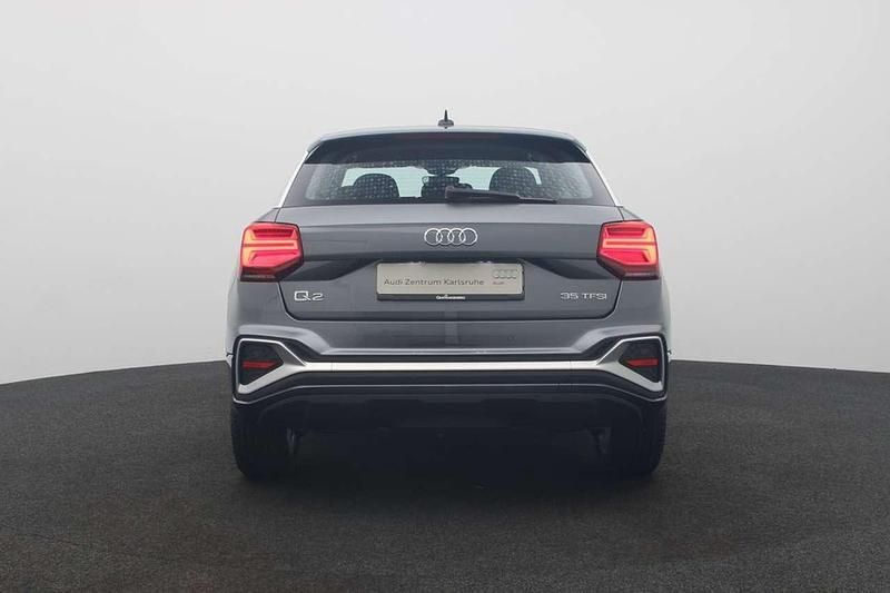 Gebraucht Audi Q2 S-Line 150 PS (110 kW) 2024 Grau SUV