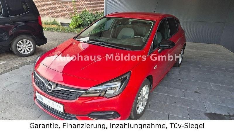 Rot Gebraucht 2021 Opel Astra Limousine | 15.950 € (Fairer Preis) - Bild 1/4
