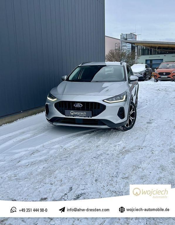 Gebraucht Ford Focus Active 155 PS (114 kW) 2022 Silber Limousine