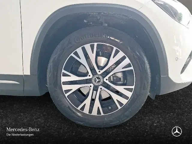 Gebraucht Mercedes GLA180 Advanced 116 PS (85 kW) 2025 Weiß SUV