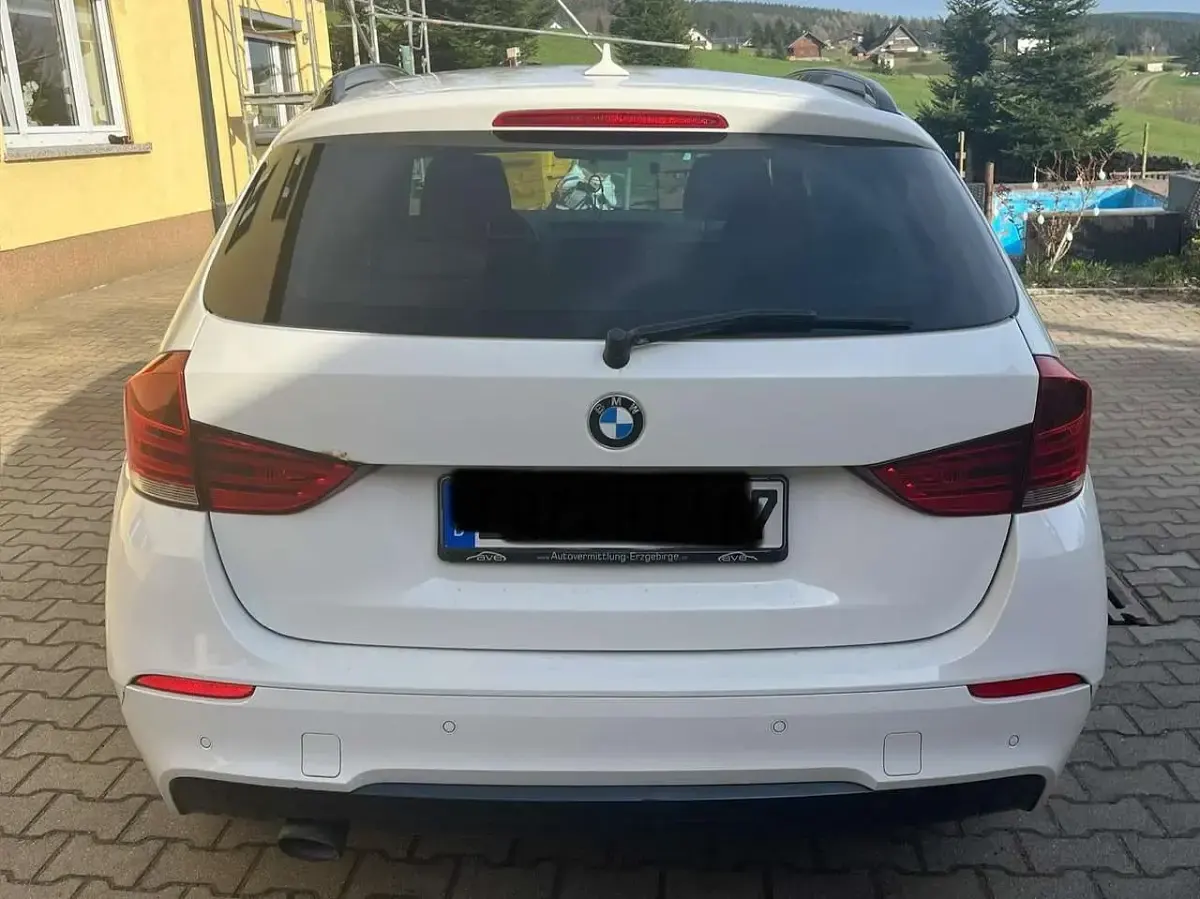 Second-hand BMW X1 143 CP (105 kW) 2013 Alb SUV