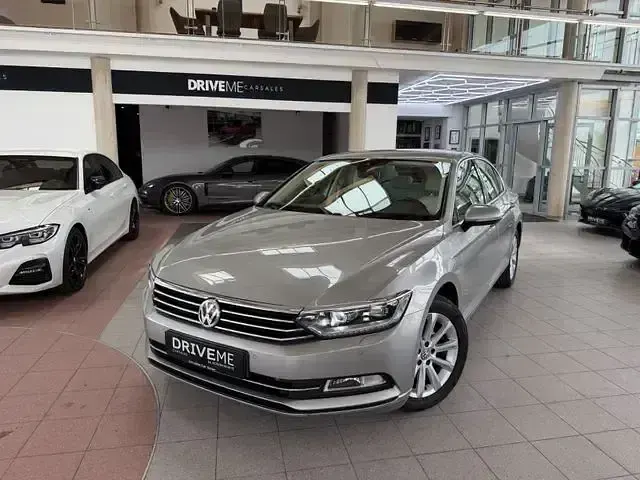 Gebraucht VW Passat Highline 190 PS (139 kW) 2015 Silber Limousine