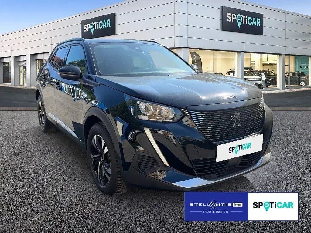 Gebraucht Peugeot 2008 Allure 131 PS (96 kW) 2022 Schwarz SUV