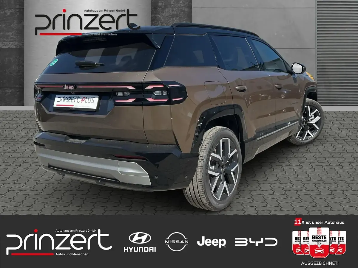 Neu Jeep Compass 224 PS (164 kW) 2026 Amazonia green SUV