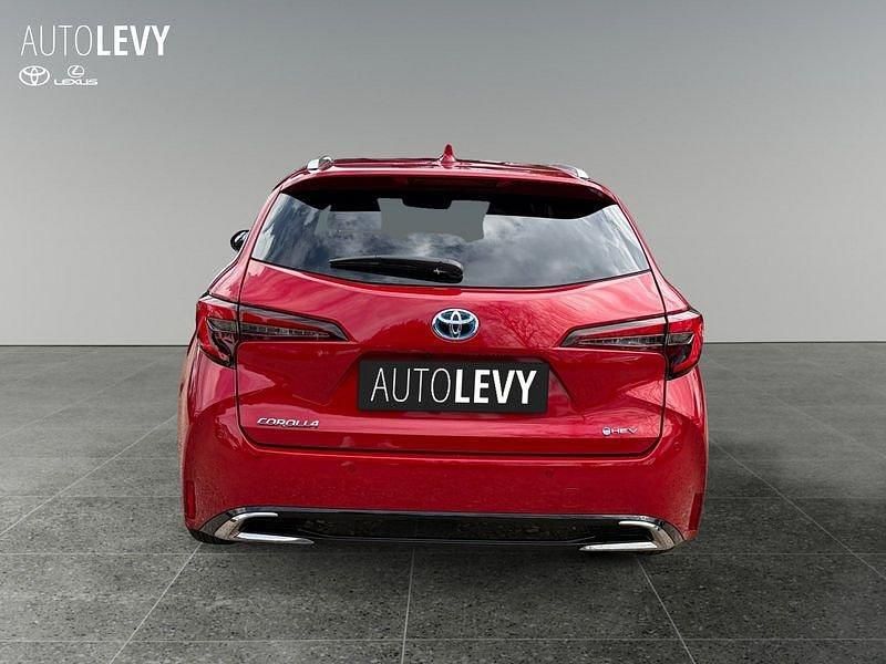 Gebraucht Toyota Corolla 196 PS (144 kW) 2025 Rot Kombi