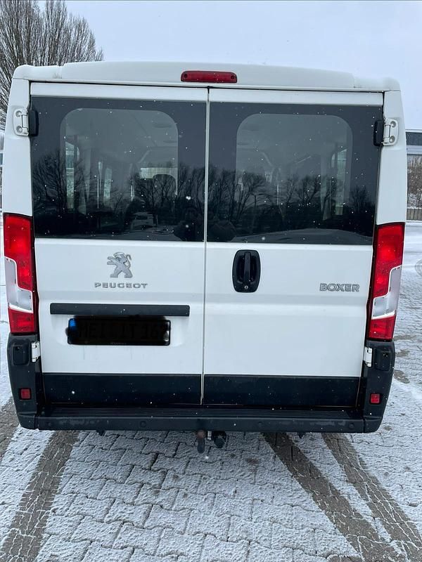Gebraucht Peugeot Boxer 131 PS (96 kW) 2018 Weiß Van