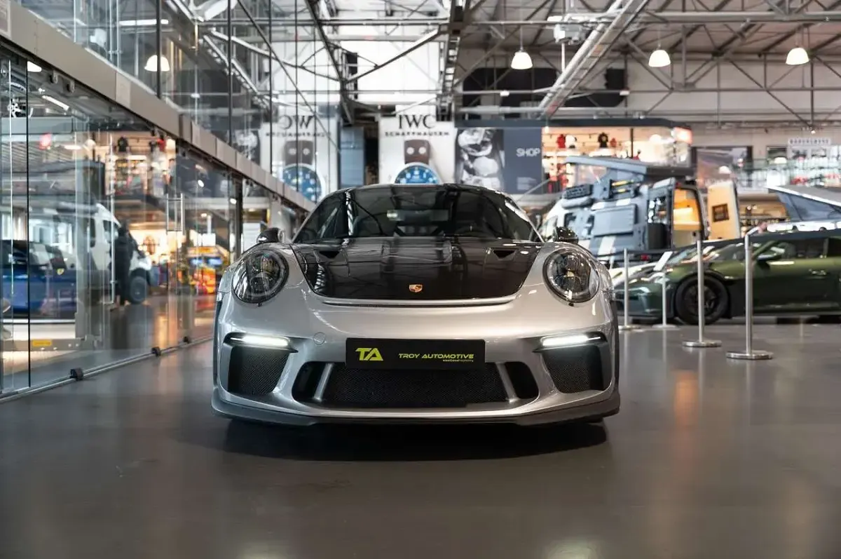 Gebraucht Porsche 991 521 PS (383 kW) 2019 Gtsilbermetallic Coupé
