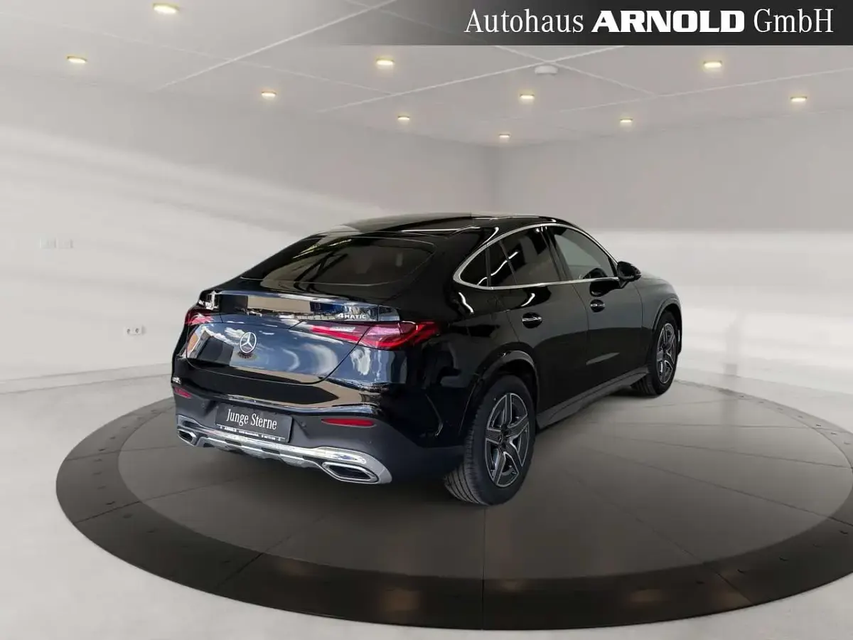 Gebraucht Mercedes GLC300 AMG line 258 PS (189 kW) 2023 Schwarz SUV