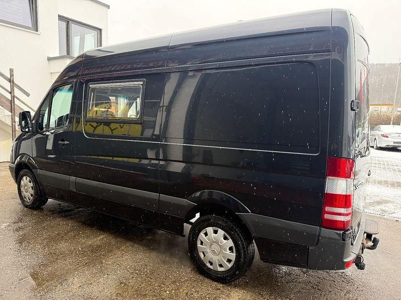 Używany Mercedes Sprinter 163 KM (119 kW) 2011 Czarny Van