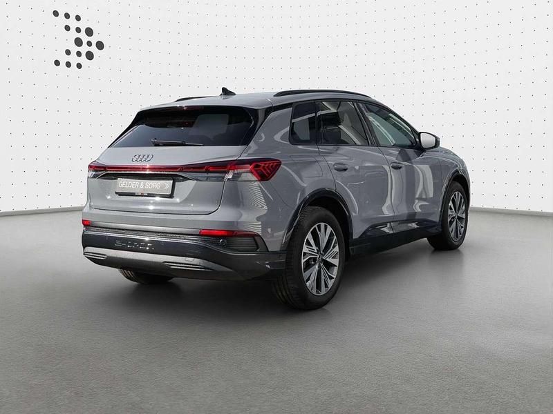 Gebraucht Audi Q4 e-tron Advanced 150 kW (204 PS) 2023 Kieselgrau SUV