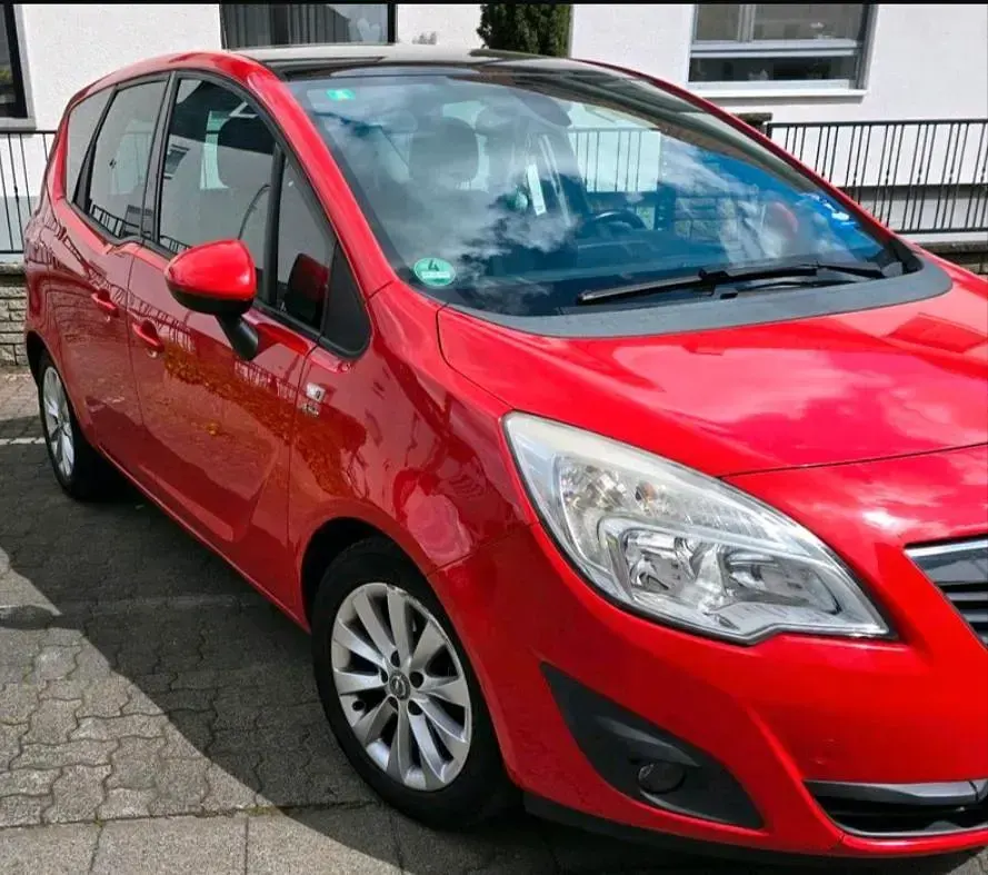 Gebraucht Opel Meriva 110 PS (80 kW) 2013 Rot Van / Kleinbus