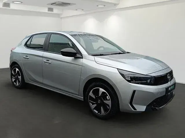 Gebraucht Opel Corsa-e 100 kW (136 PS) 2023 Kristall silber (met Kleinwagen