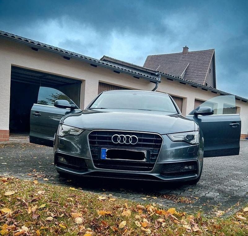 Grau Gebraucht 2013 Audi A5 Sportback Sport Limousine | 13.800 € (Etwas zu teuer) - Bild 1/4