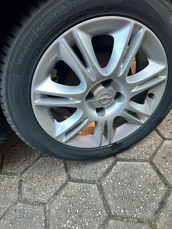 Gebraucht Opel Corsa 90 PS (66 kW) 2008 Schwarz Kleinwagen