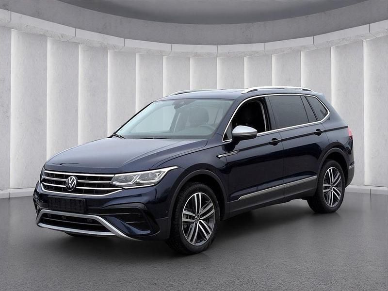 Gebraucht VW Tiguan Allspace Elegance 190 PS (139 kW) 2024 Blau SUV