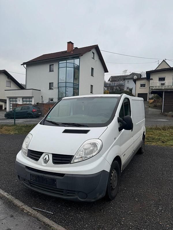Weiß Gebraucht 2013 Renault Trafic Van / Kleinbus | 3.300 € (Guter Preis) - Bild 1/4