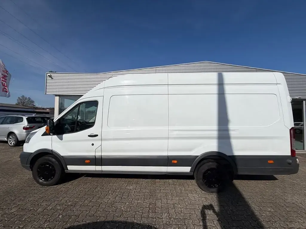 Gebraucht Ford Transit Trend 170 PS (125 kW) 2019 Weiß Van
