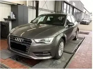 Gebraucht Audi A3 Ambiente 140 PS (102 kW) 2014 Limousine