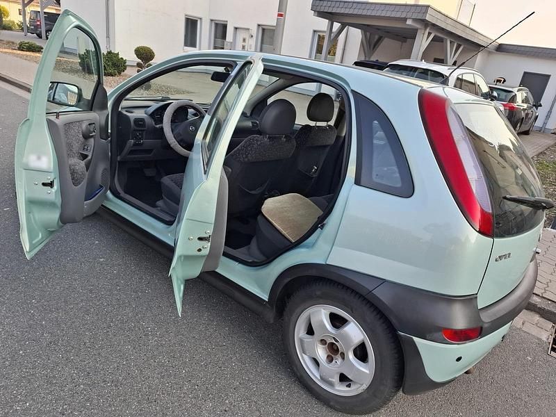 Gebraucht Opel Corsa 75 PS (55 kW) 2001 Kleinwagen