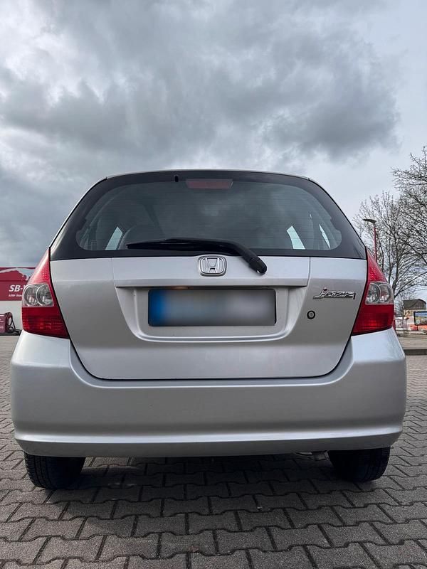 Gebraucht Honda Jazz 83 PS (61 kW) 2003 Grau Kleinwagen