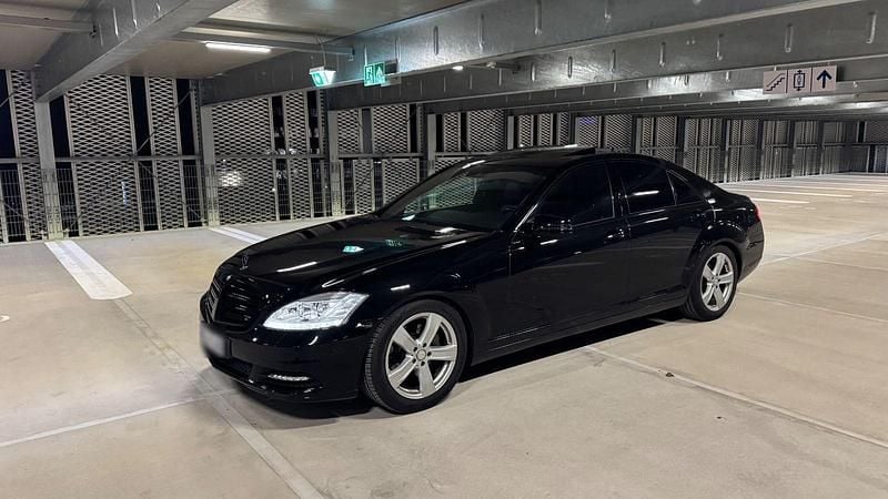 Gebraucht Mercedes S350 258 PS (189 kW) 2012 Schwarz Limousine