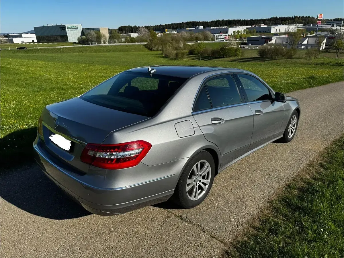 Occasion Mercedes E200 184 ch (135 kW) 2011 Gris Berline