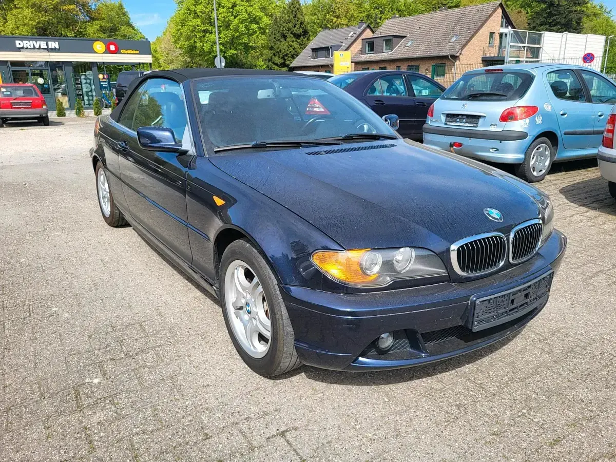 Gebraucht BMW 325 Cabriolet 192 PS (141 kW) 2004 Blau Cabrio