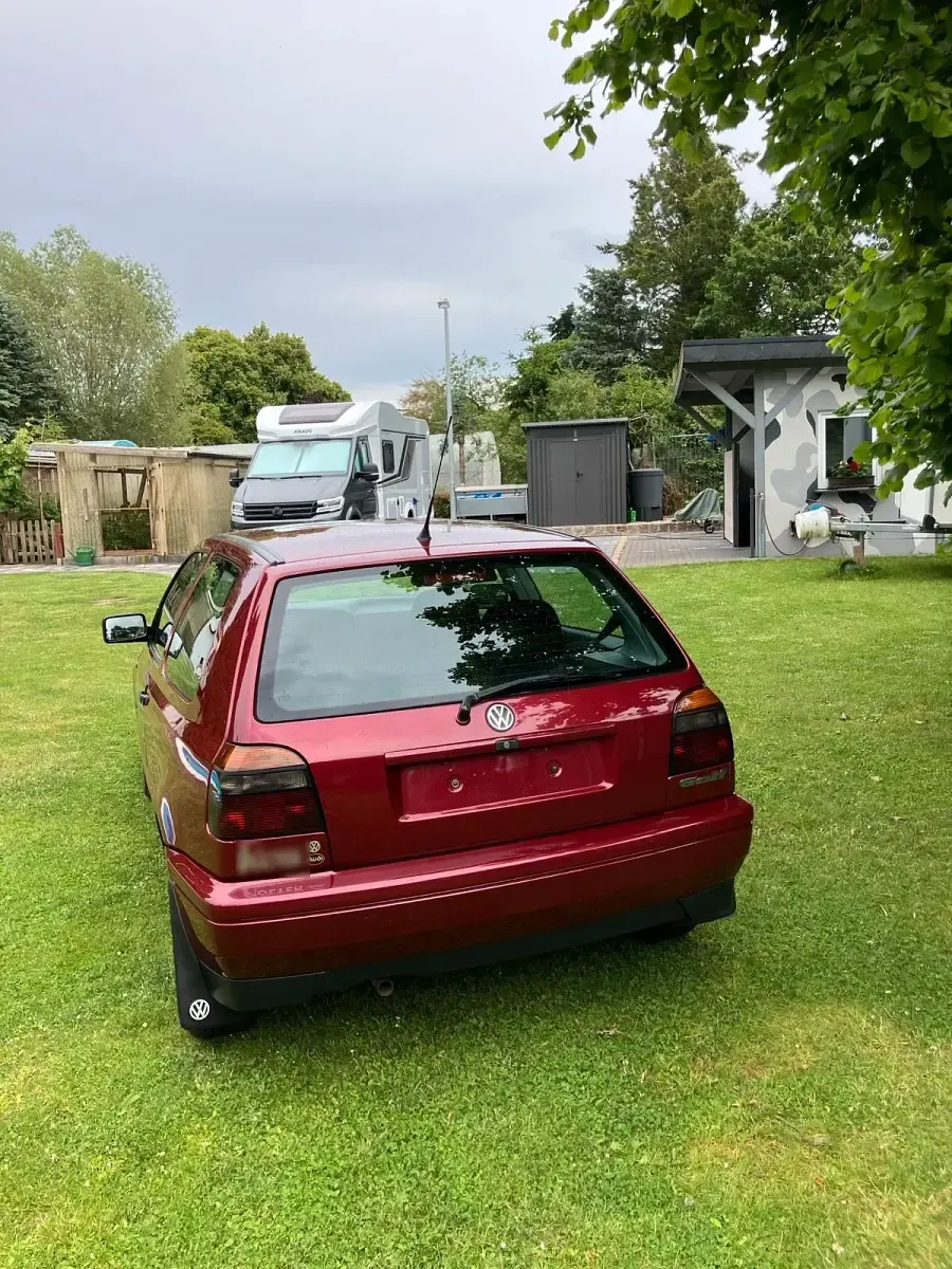 Gebraucht VW Golf III 60 PS (44 kW) 1997 Rot Kleinwagen