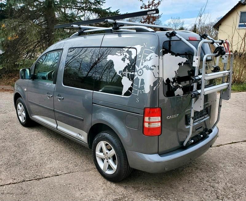 Grau Gebraucht 2011 VW Caddy Van / Kleinbus | 9.999 € - Bild 1/4