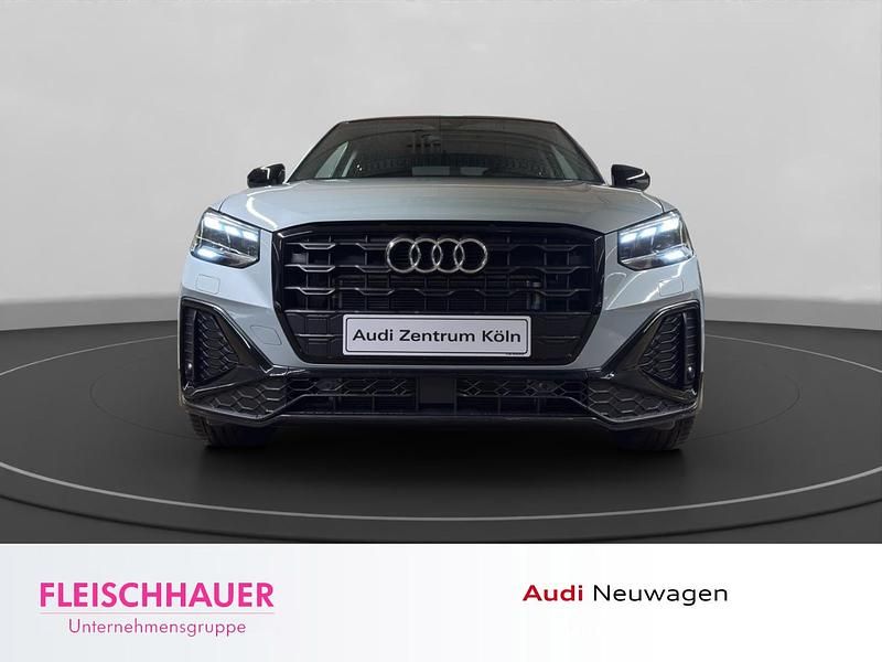 Neu Audi Q2 S-Line 150 PS (110 kW) 2026 Grau SUV