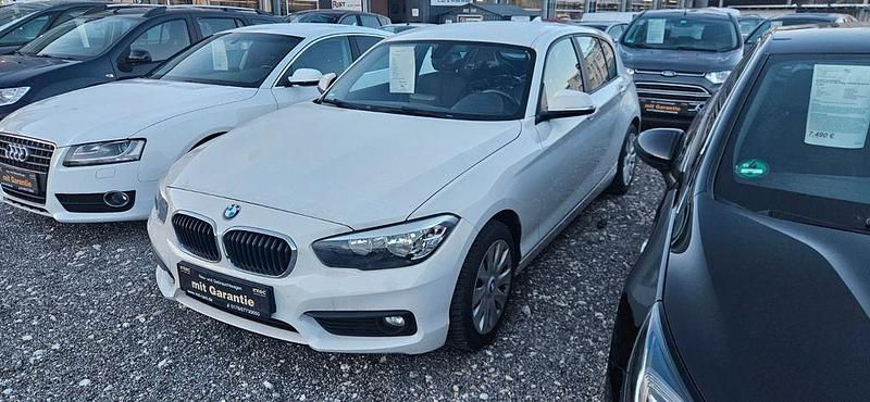 Weiß Gebraucht 2015 BMW 118 Advantage Kleinwagen | 9.490 € (Guter Preis) - Bild 1/4
