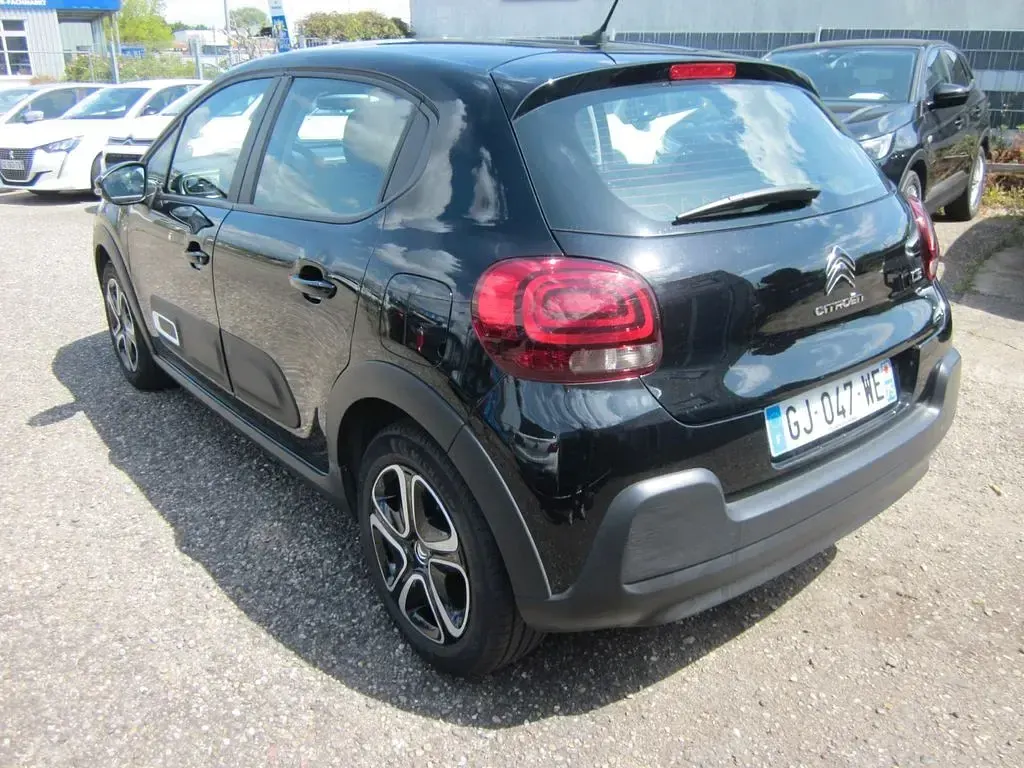 Usado Citroën C3 Feel 83 CV (61 kW) 2022 Negro Utilitario
