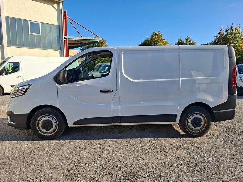 Gebraucht Renault Trafic 150 PS (110 kW) 2022 Weiß Van / Kleinbus