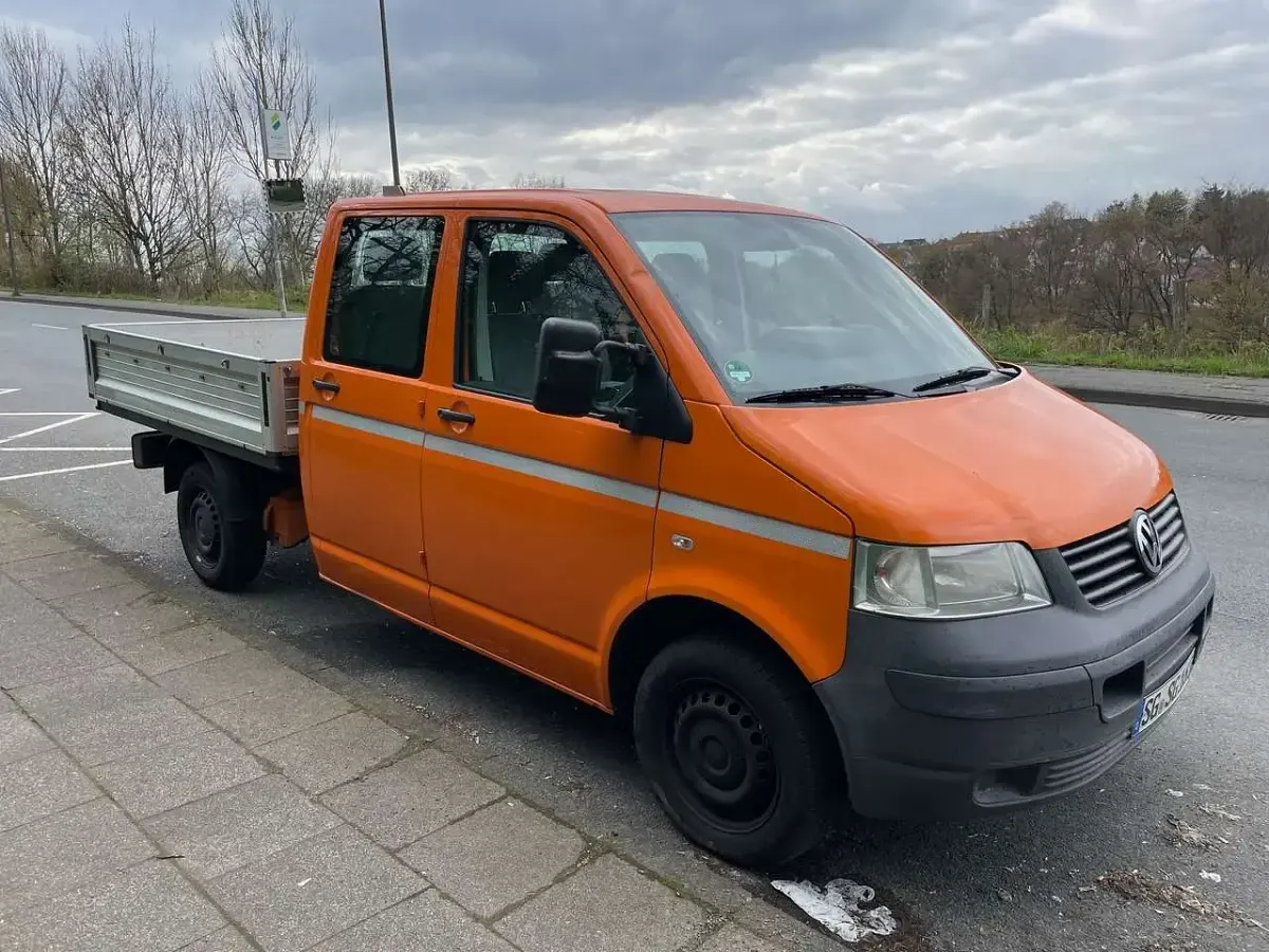 Usata VW Transporter 131 CV (96 kW) 2009 Arancione Furgone
