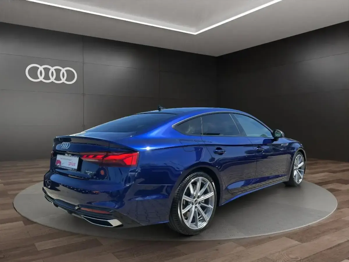 Gebraucht Audi A5 Sportback S-Line 286 PS (210 kW) 2022 Blau Kleinwagen