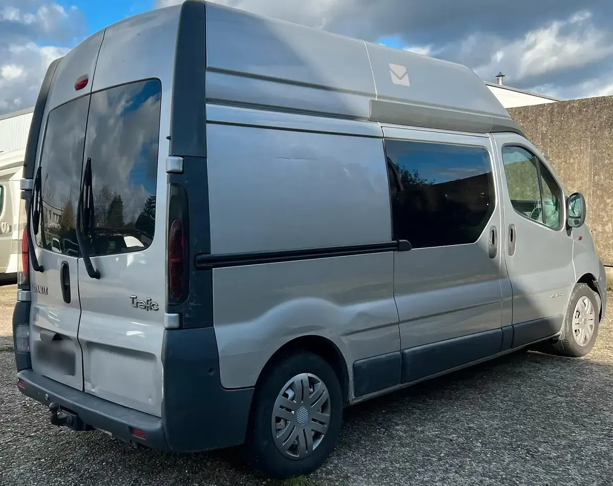 Brugt Renault Trafic 101 HK (74 kW) 2005 Sølv MPV