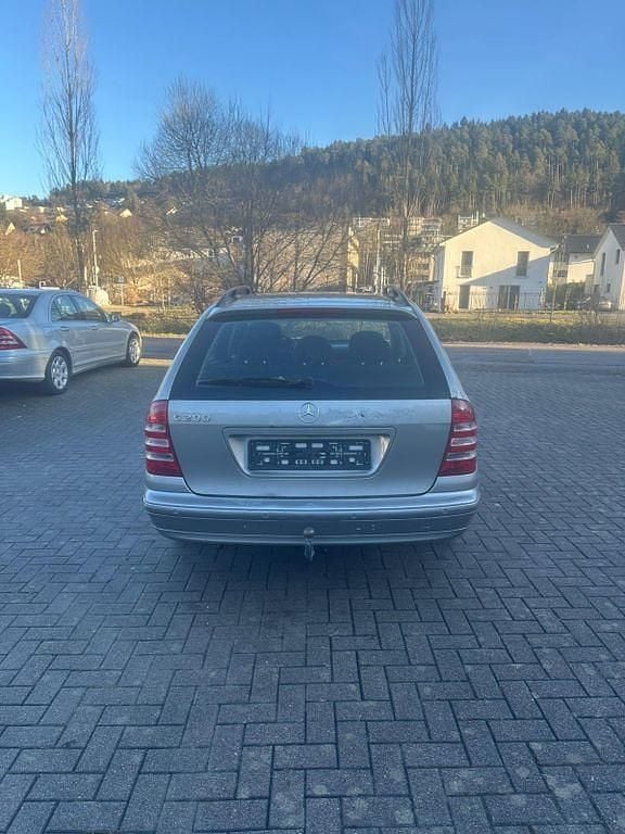 Gebraucht Mercedes C200 122 PS (89 kW) 2006 Silber Kombi