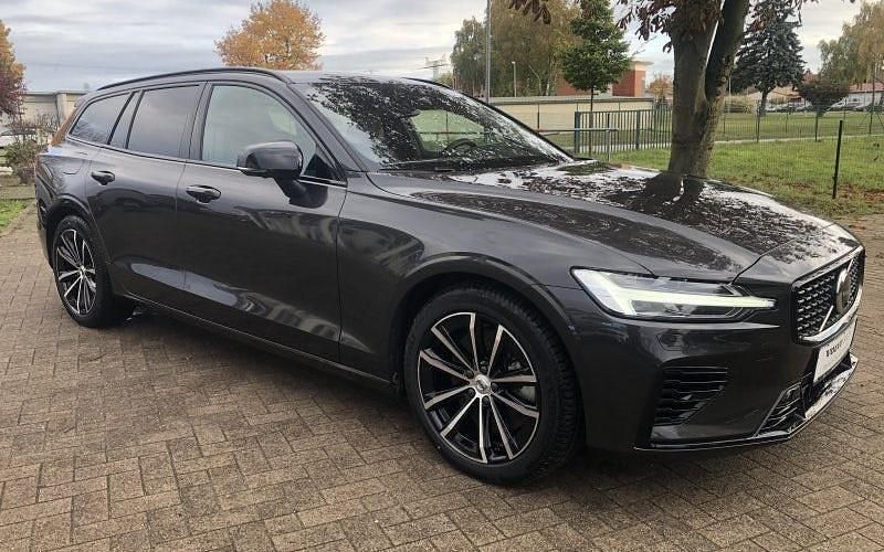 Gebraucht Volvo V60 Plus 350 PS (257 kW) 2025 Grau Kombi
