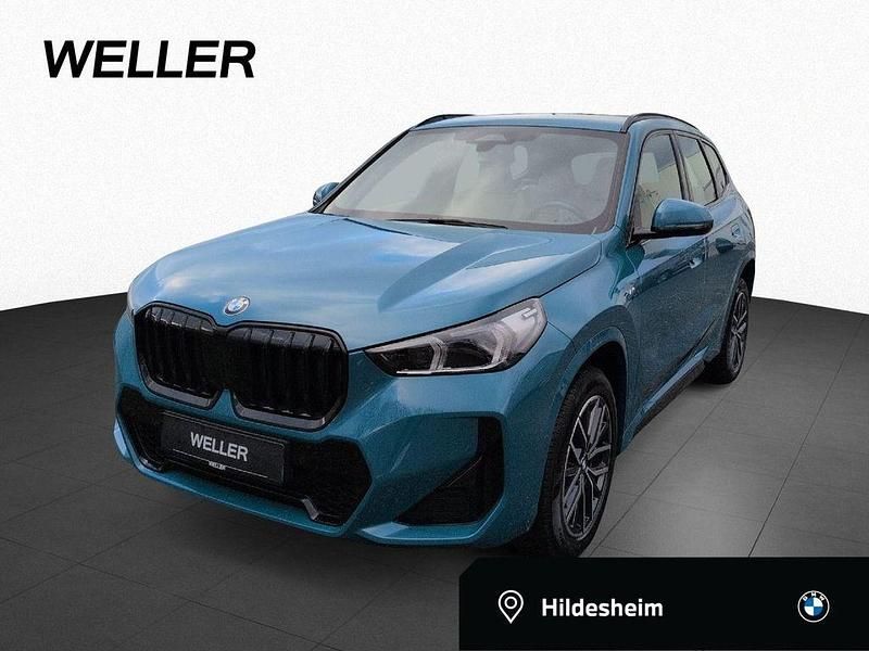Blue bay lagoon (blau) Gebraucht 2023 BMW X1 M Sport SUV | 37.950 € (Superpreis) - Bild 1/4