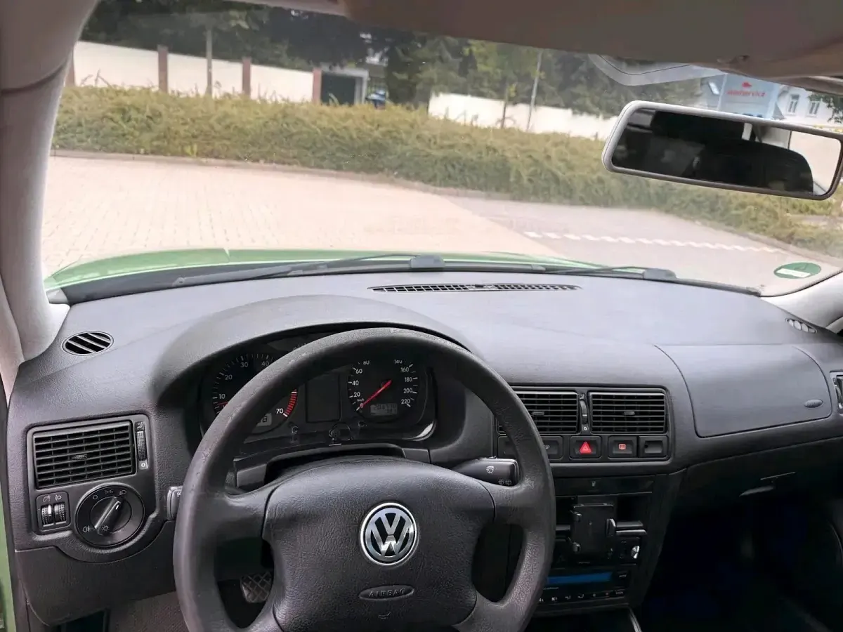Gebraucht VW Golf IV 75 PS (55 kW) 2000 Grün Kombi