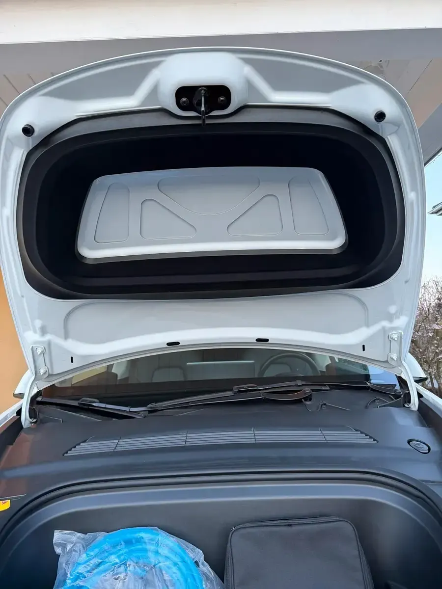 Käytetty Tesla Model Y 250 kW (340 HP) 2022 Valkoinen Katumaasturi