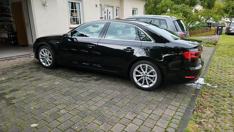 Gebraucht Audi A4 S-Line 150 PS (110 kW) 2017 Schwarz Limousine