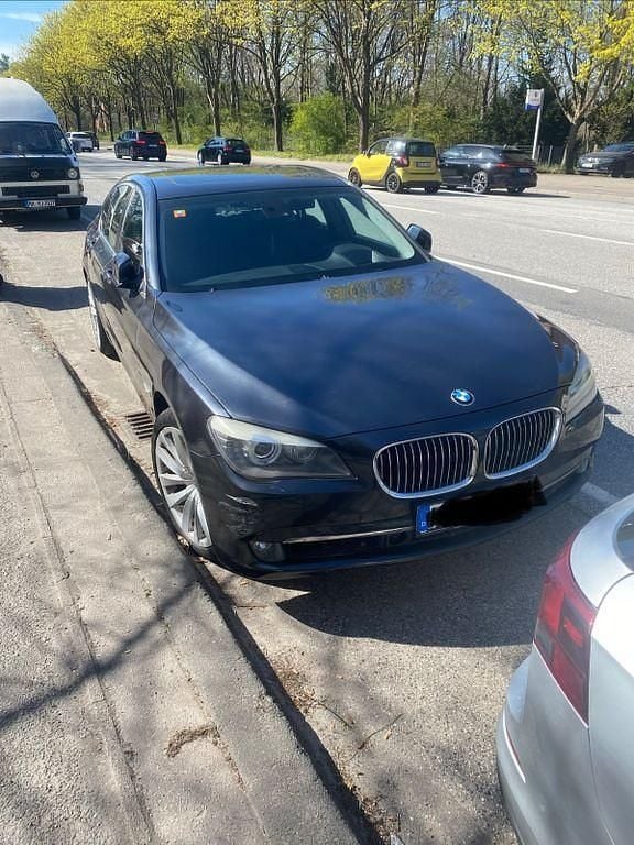 Gebraucht BMW 730 245 PS (180 kW) 2008 Grau Limousine