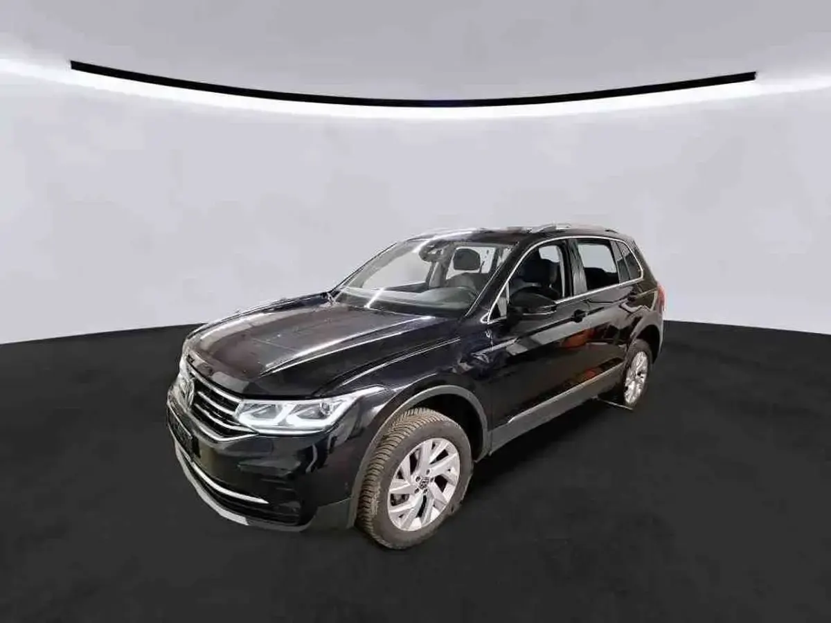 Gebraucht VW Tiguan Elegance 150 PS (110 kW) 2022 Deep black perleffekt SUV